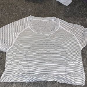 Lulu lemon Tshirt